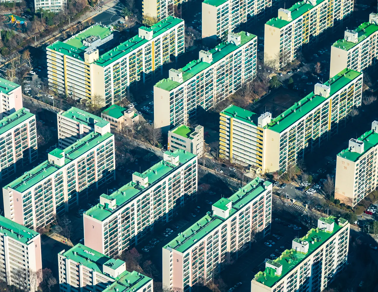 For owners' associations and housing co-operatives